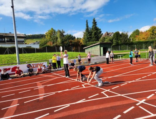 Sportabzeichenabnahme mit der Schlossbergschule