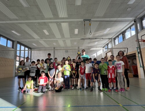 TV Kappelrodeck bringt Volleyball in die Grundschule Waldulm