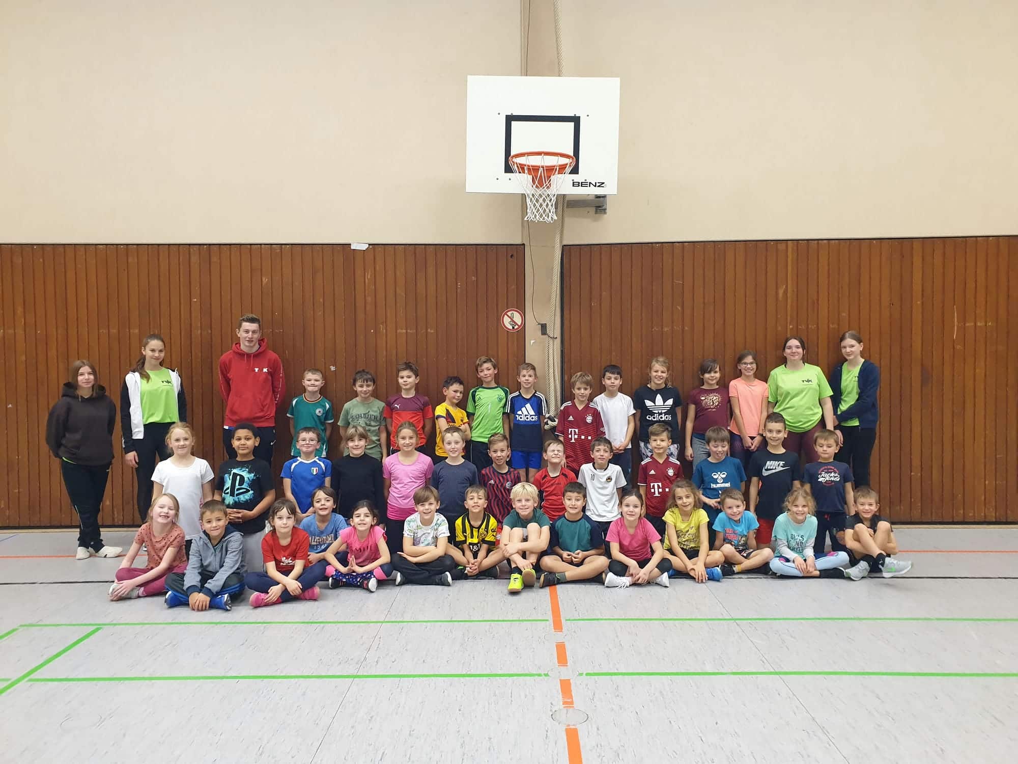 Begeisterte Kinder beim Betreuungsangebot