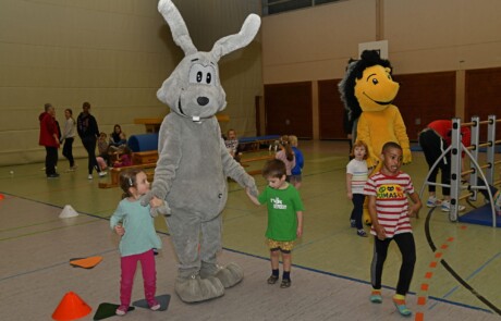 Weihnachtsbesuch von Hoppel und Bürste