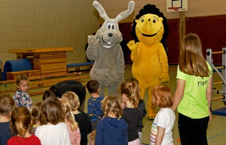 Weihnachtsbesuch von Hoppel und Bürste