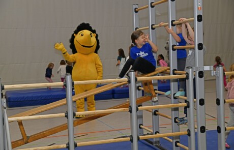 Weihnachtsbesuch von Hoppel und Bürste