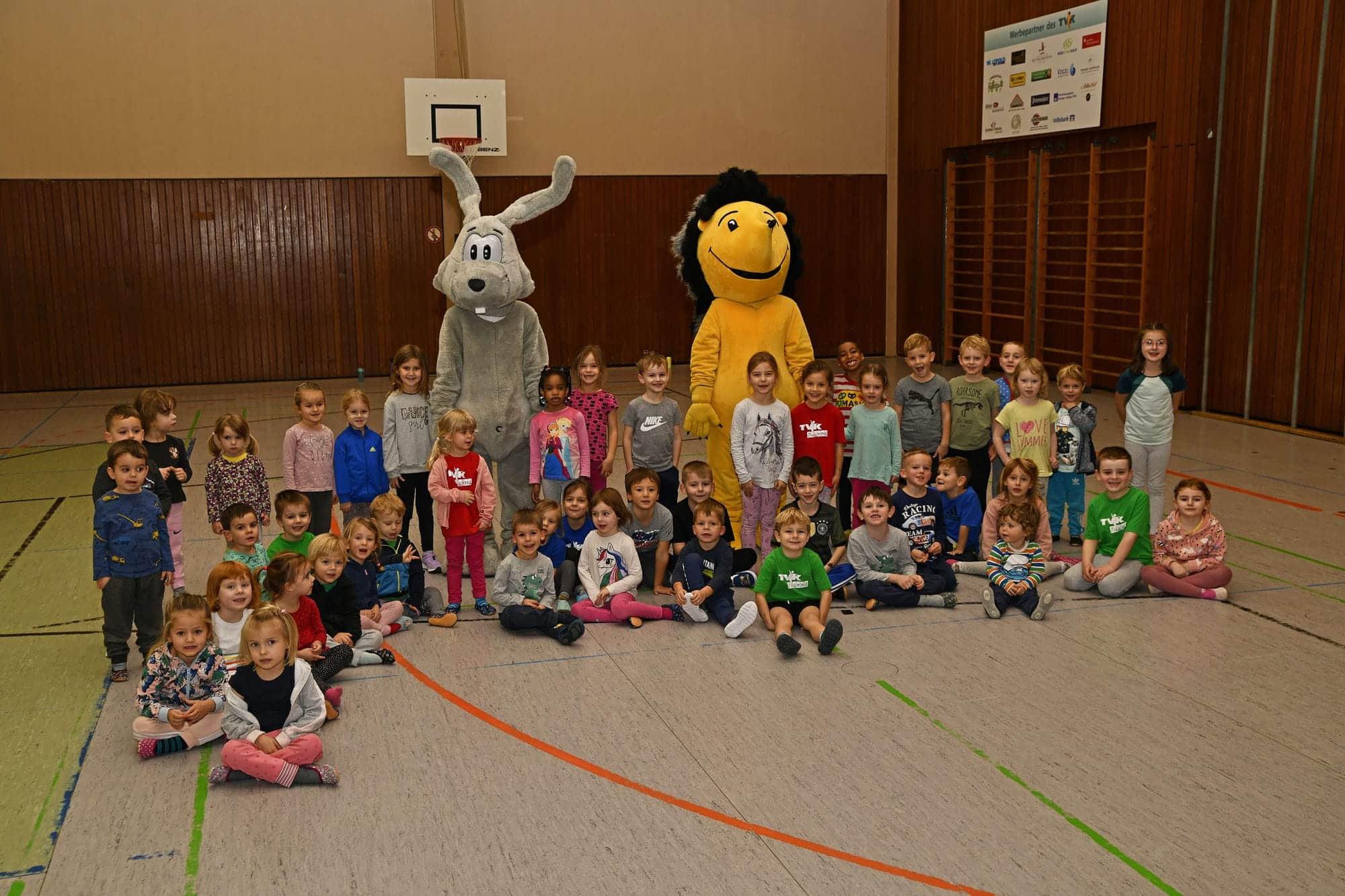 Weihnachtsbesuch von Hoppel und Bürste