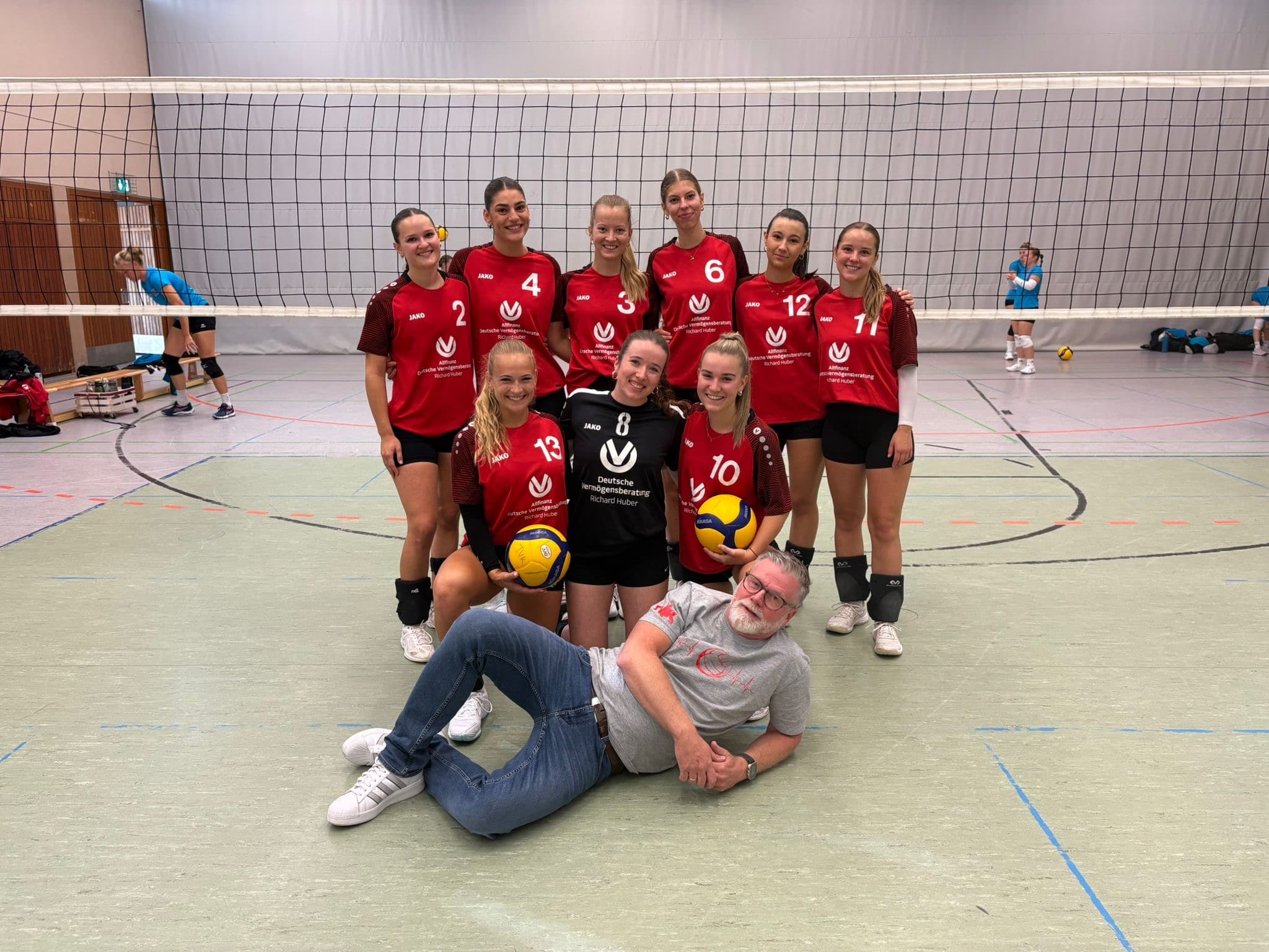 62a6ab52-bb11-45a9-8fbc-3ce3c611655b (002) D 1 mit viel Herz, Teamgeist und Leidenschaft auf dem Feld