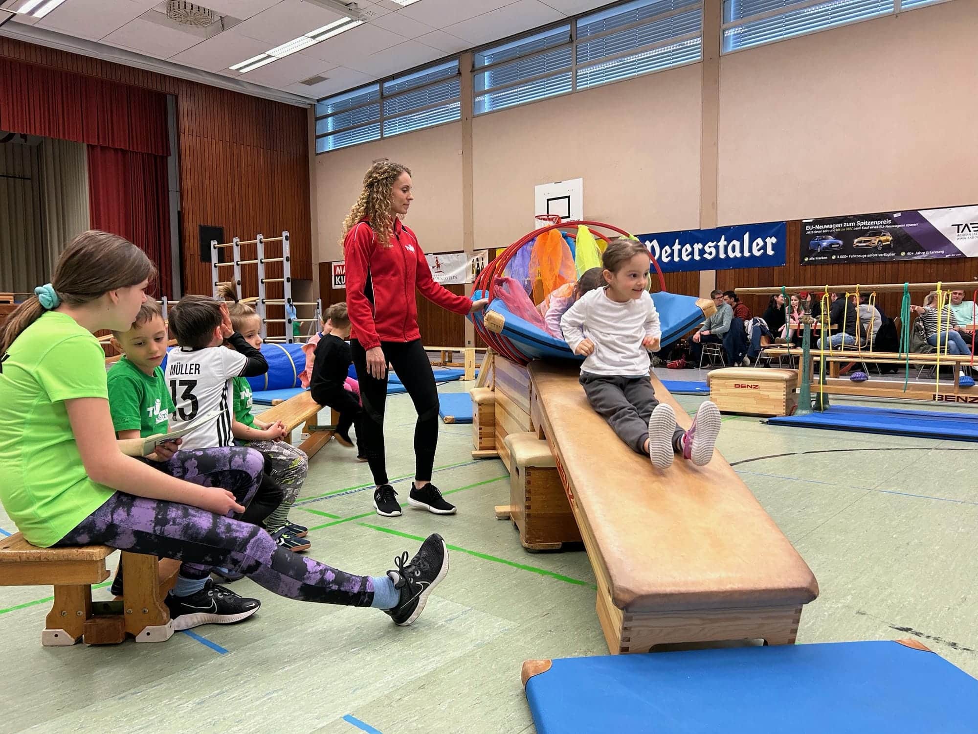 Viel los in der Achertalhalle