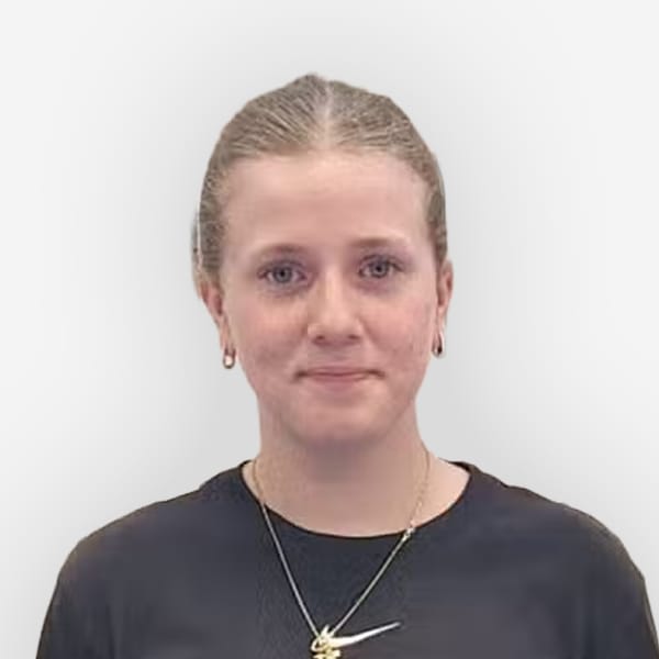 Deine Ansprechpartnerin Emiliy Cavero-Garcia