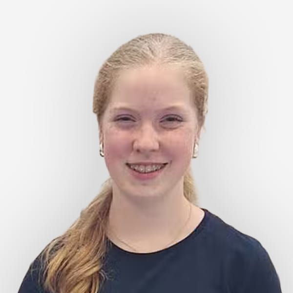 Deine Ansprechpartnerin Louisa Lepold